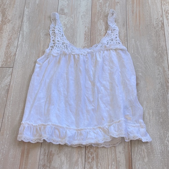 2 Abercrombie lace tanks - Picture 4 of 6